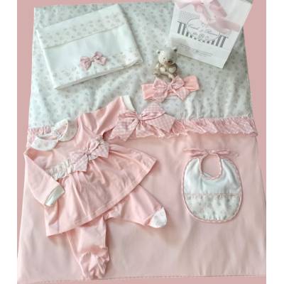 Ensemble pour nouveau-né rose Petit