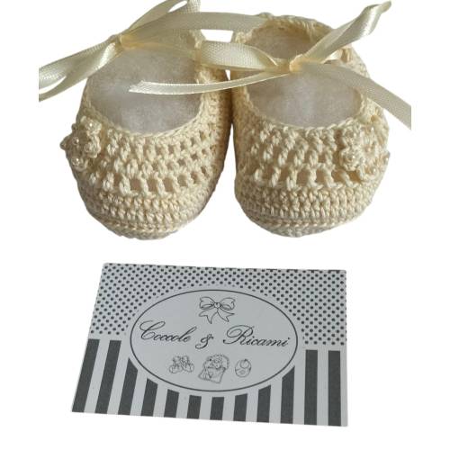 Crocheted cotton cradle slipper