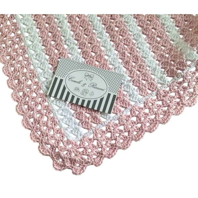 Copertina uncinetto in cotone bianca...