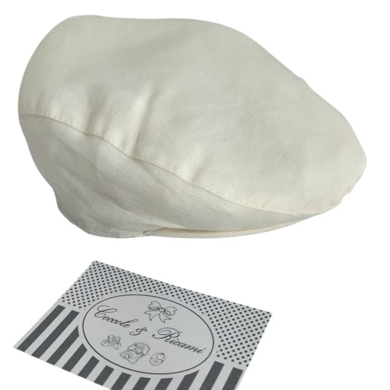 Coppola siciliana de color crema claro