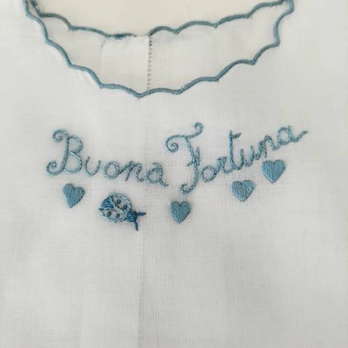 Camicina della fortuna smanicata cor ricamo celeste 2