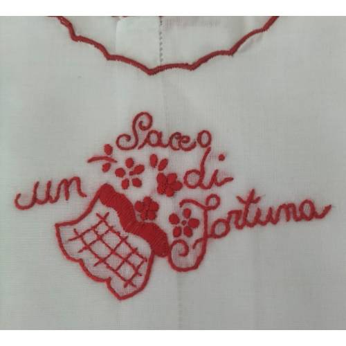 Chemisier de fortune blanc avec broderie rouge 2
