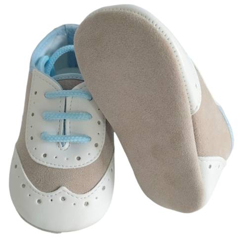 Zapatitos de bebé recién nacido de raso de seda color...