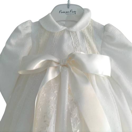 Langes Taufkleid mit Kappe 2