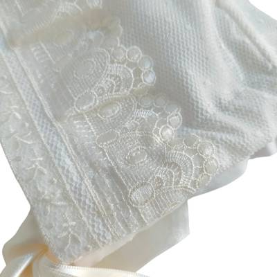 Vestido de batismo comprido com touca