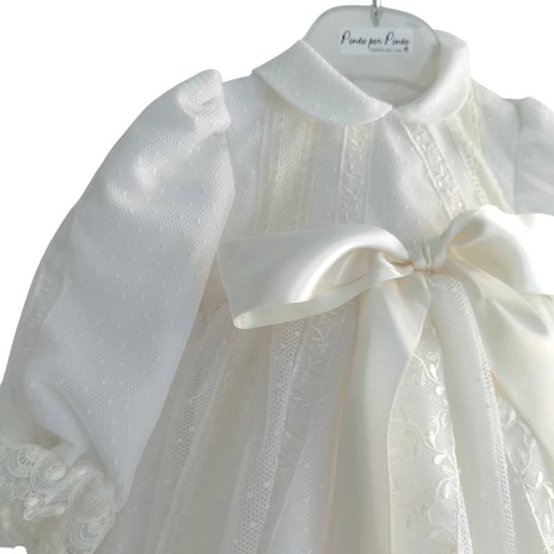 Langes Taufkleid mit Kappe