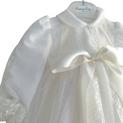 Langes Taufkleid mit Kappe