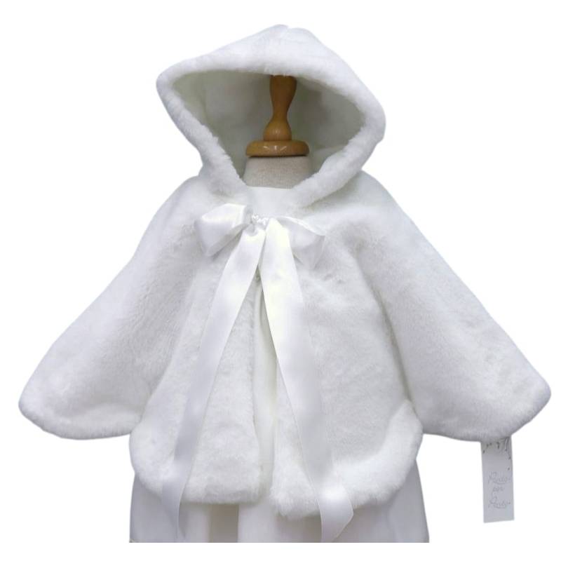 Girl's faux fur cape cape in milk...