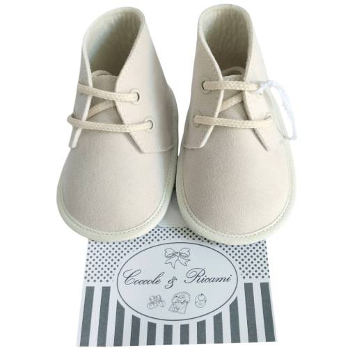 Neugeborenes Baby Wiege Creme und Taube grau