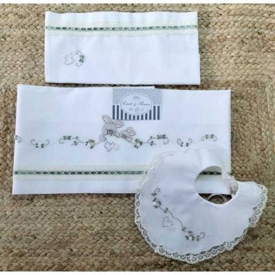 Sheet with bunny embroidery bib