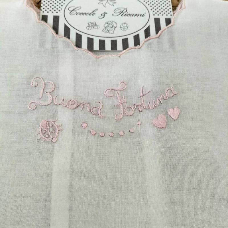 Blusa Lucky com bordados cor-de-rosa