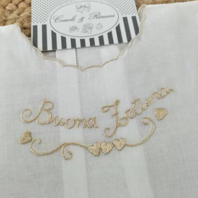 Hand-embroidered sleeveless fortune blouse