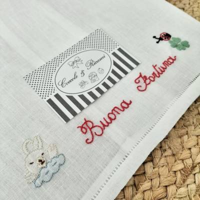 Camicina della fortuna con ricamo a mano