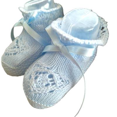 Babyschuhe aus hellblauem Baumwollgarn - 