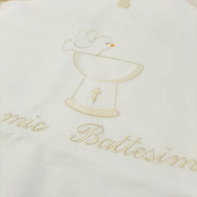 Blusa de batismo com babete e lenço - 