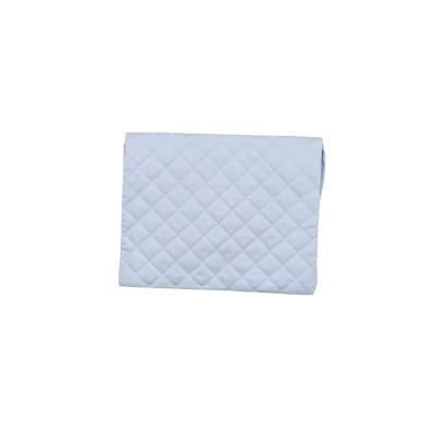 Saco para mudas de bebé azul claro bordado em tela Aida - 