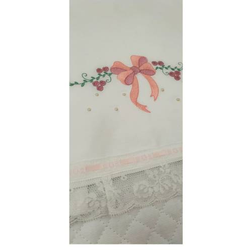 Elegant baby sheet with lace and love knot -  2