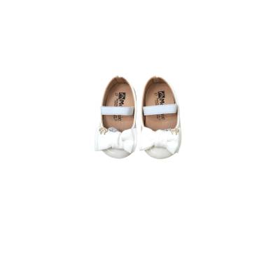 Elegant white patent leather newborn - 