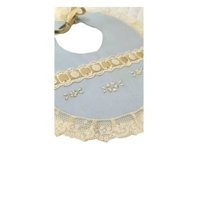 Babete de bebé elegante com renda e bordado à mão - 