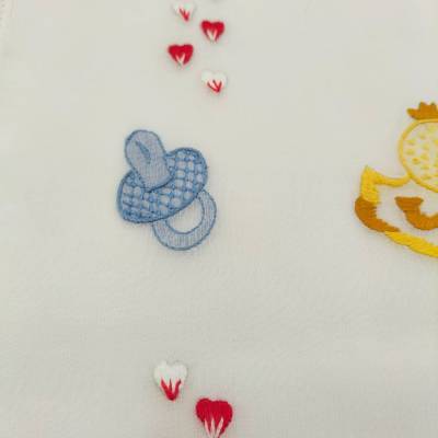 Manta e lençol para bebé bordados à mão - 