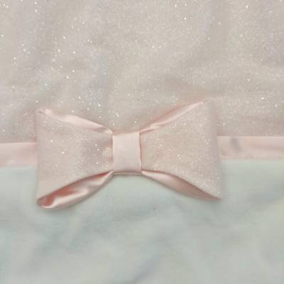 Elegante conjunto de recién nacida en chenilla Minù blanco y rosa con encaje - 