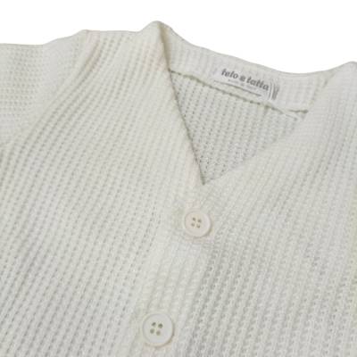 Chaqueta de bebé color leche en cálido tejido de punto - 