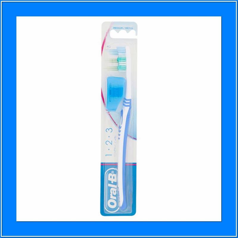 Spazz. Oral-B Classic Care 40 M